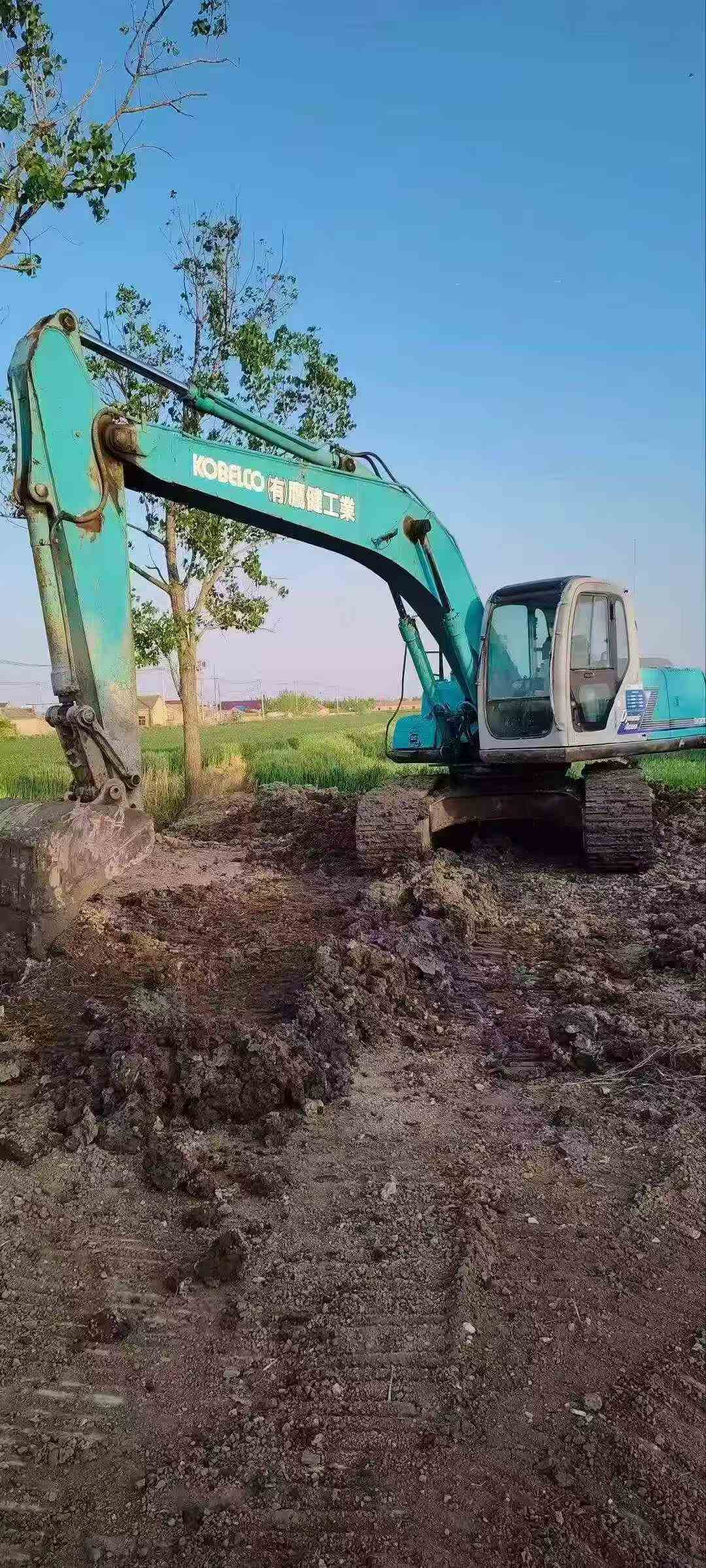 Buy Kobelco SK200-9 Used Excavator / 8