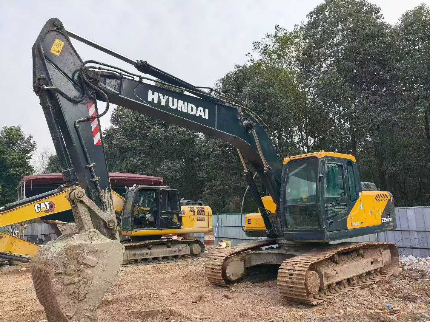Comprar Hyundai R215-7 Usado Escavadeira