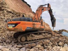 Buy Doosan DX520LC Used Excavator / 8 Buy Doosan DX520LC Used Excavator / 8