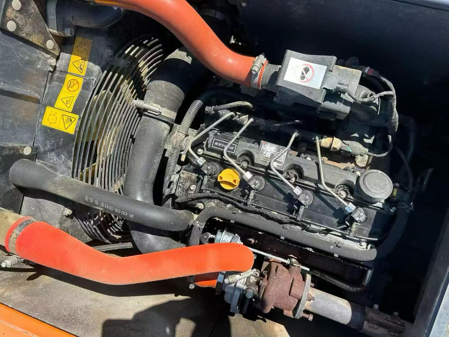 Buy Doosan S130W-3 Used Excavator / 2