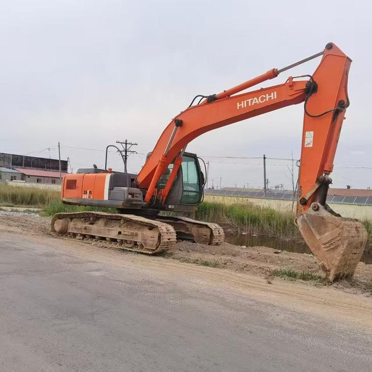 Buy Hitachi EX210 Used Excavator / 1