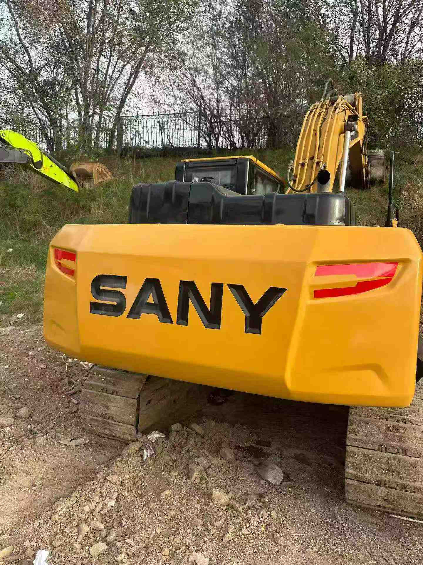 Buy Sany SY225C Used Excavator / 8