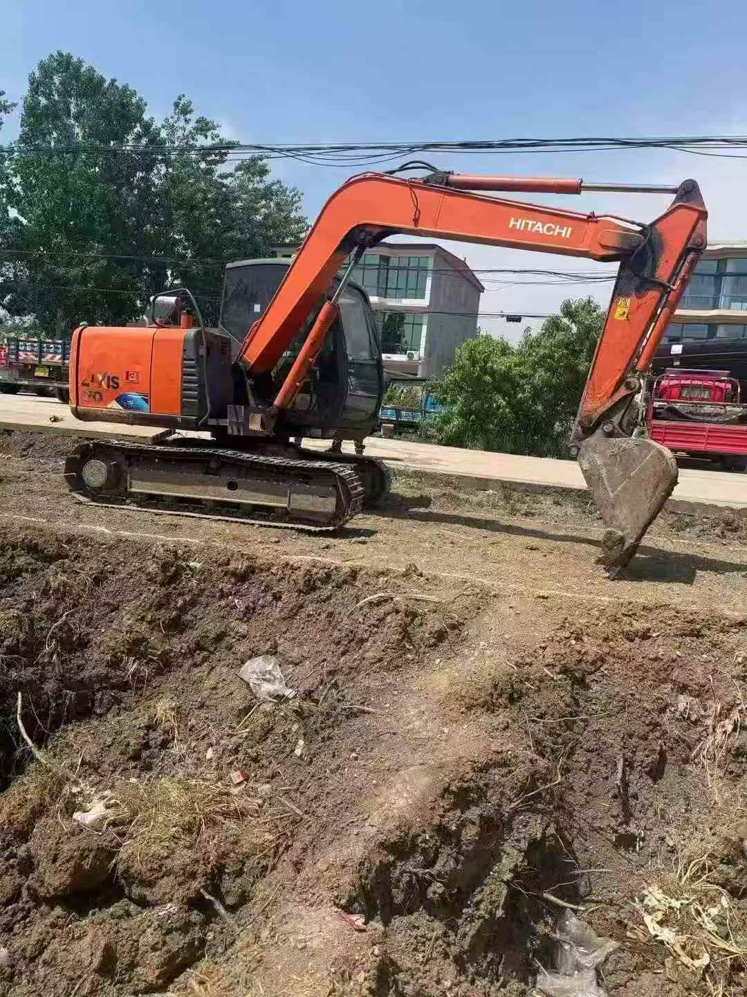 Купить Подержанный Экскаватор Hitachi EX70 / 3