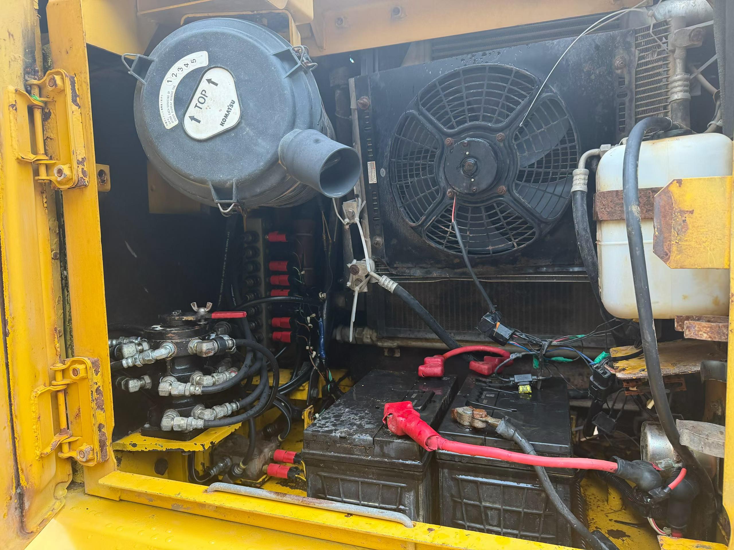 Купить Подержанный Экскаватор Komatsu PC120-6E / 8
