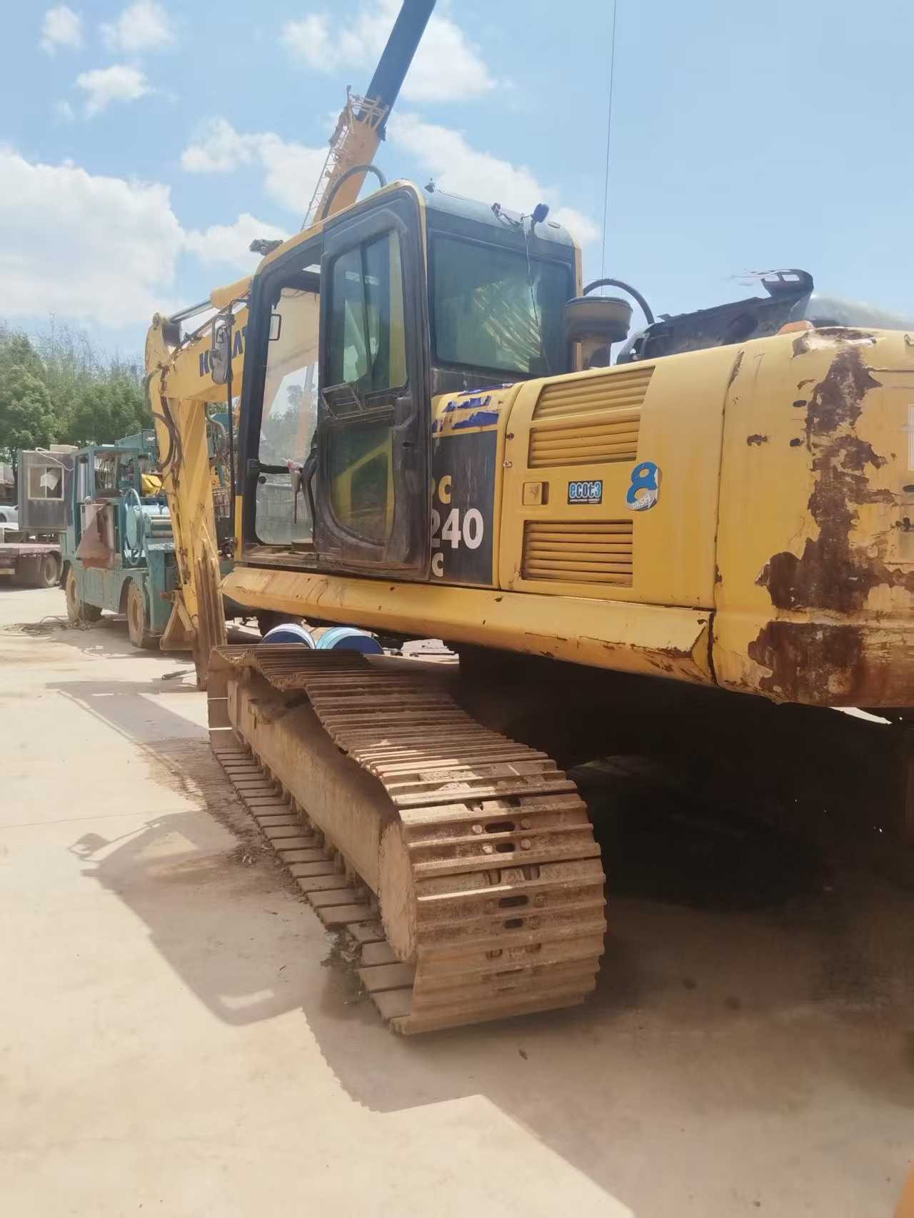 Buy Komatsu PC240-6 Used Excavator / 2