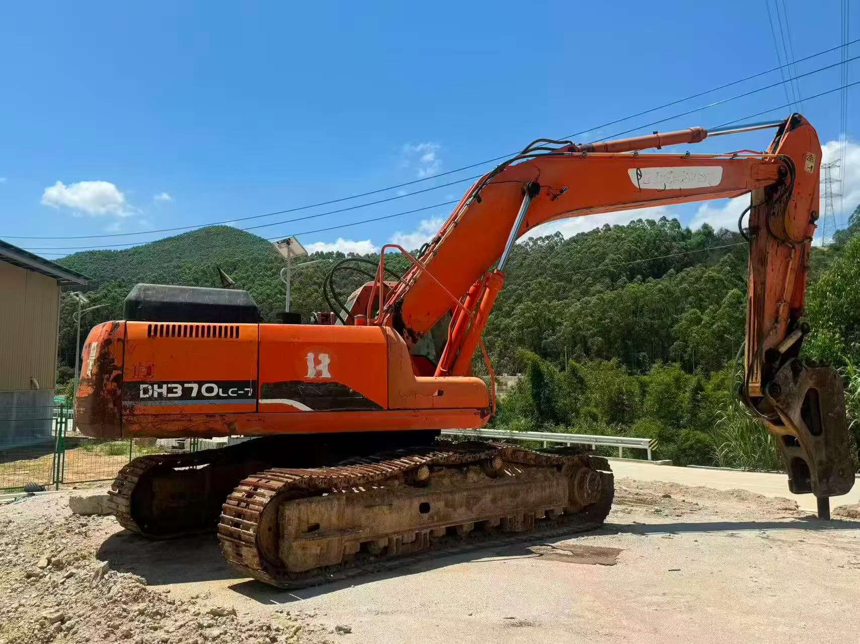 Buy Doosan DH300-7 Used Excavator / 6