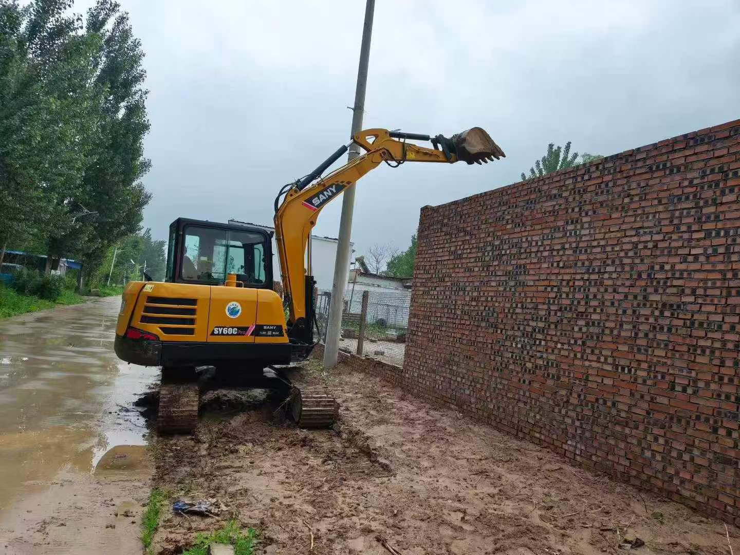 Buy Sany SY60 Used Excavator / 5