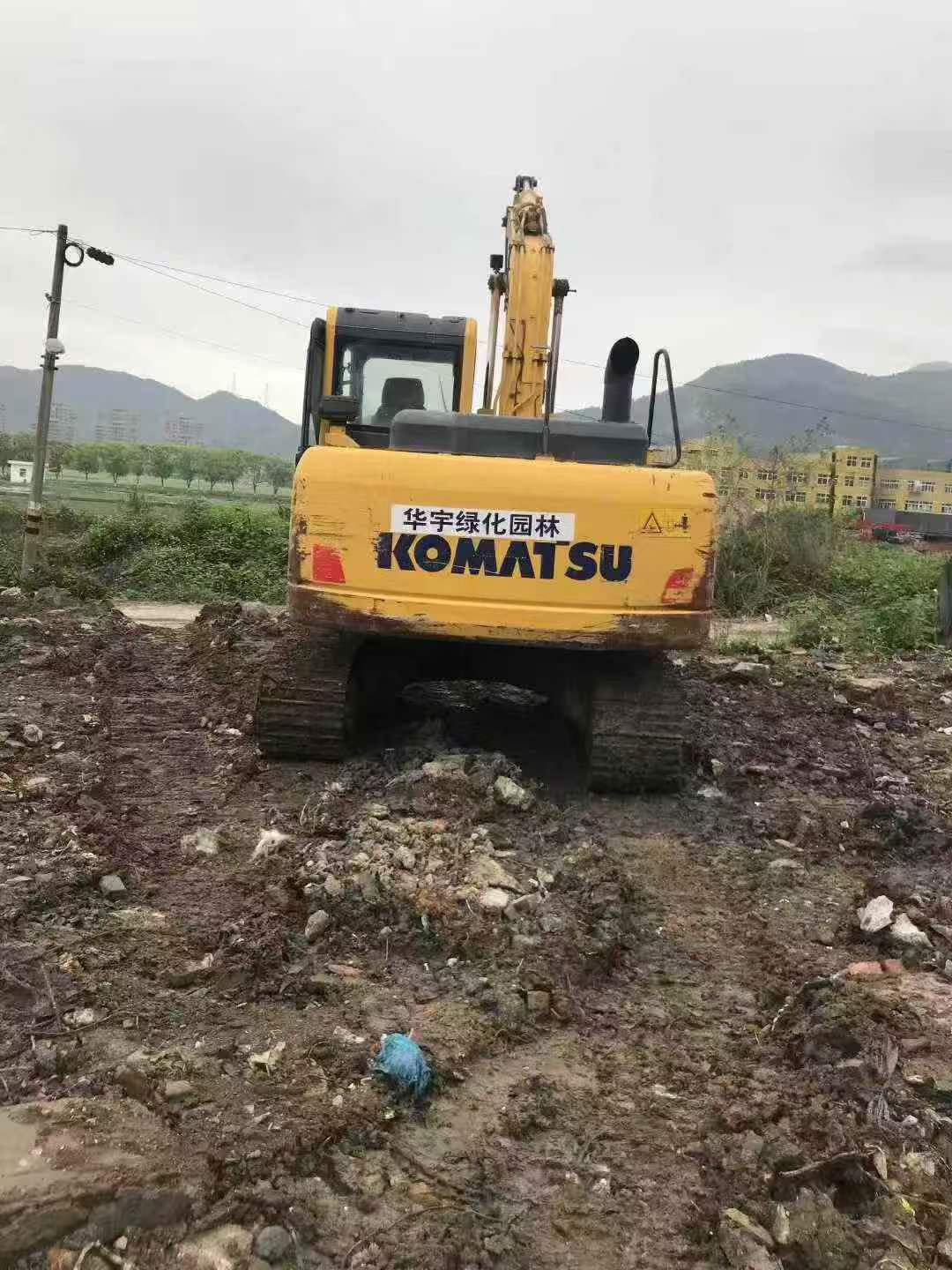 Buy Komatsu PC130-8 Used Excavator / 2