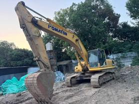 Buy Komatsu PC300 Used Excavator / 2 Buy Komatsu PC300 Used Excavator / 2