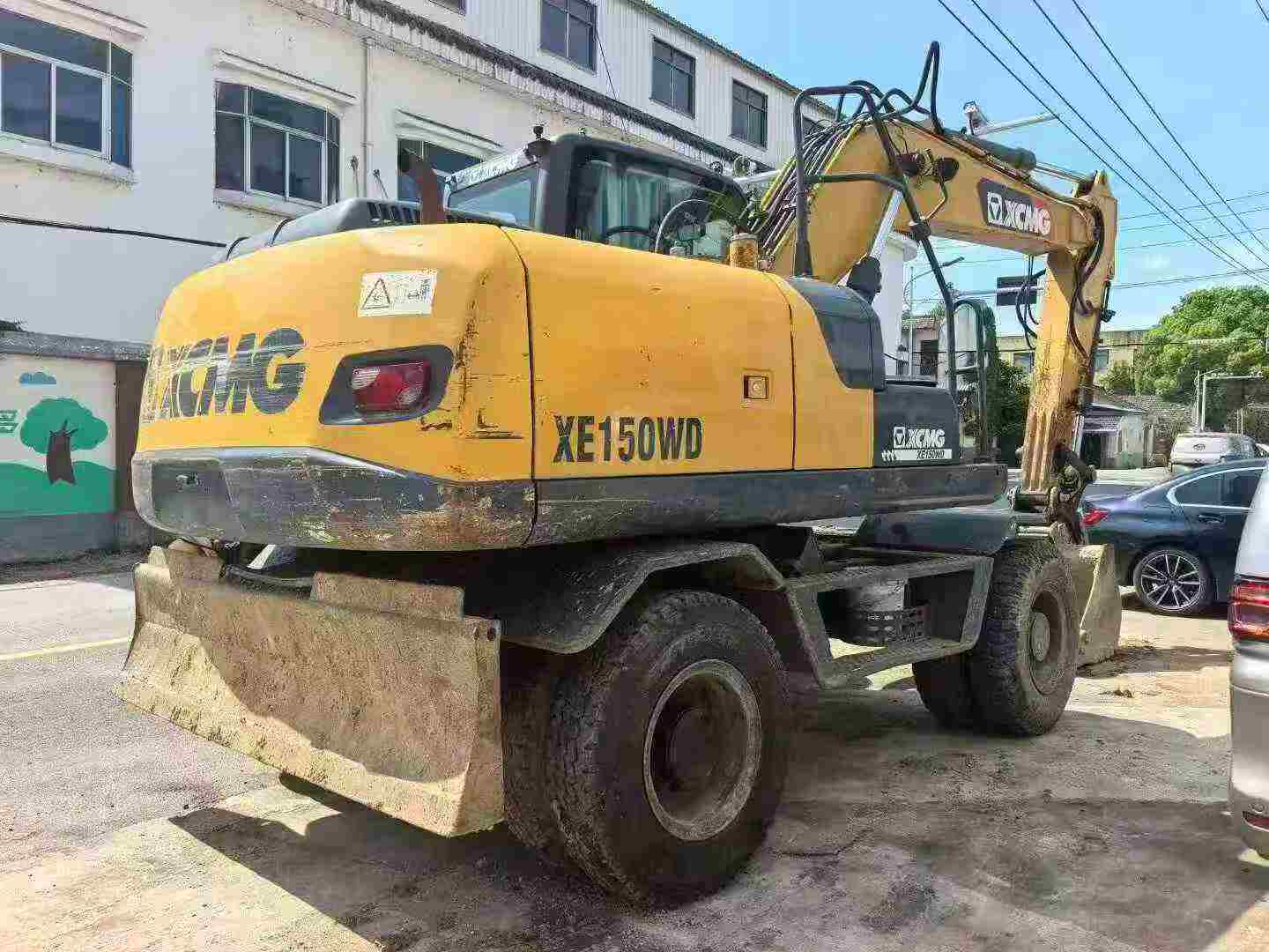 Compre Excavadora XCMG XE150 Usada / 4