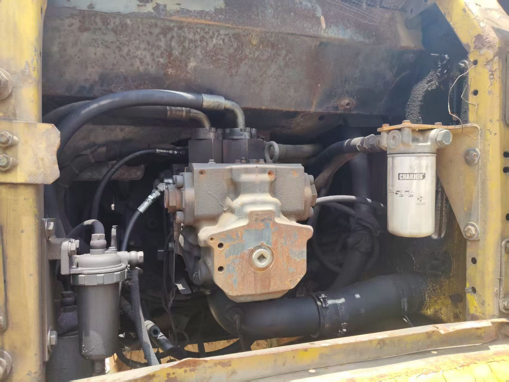 Buy Komatsu PC200-7 Used Excavator / 5