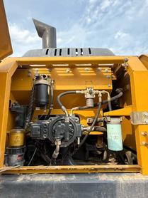 Buy XCMG XE215DA Used Excavator / 5 Buy XCMG XE215DA Used Excavator / 5