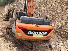 Buy Doosan DX520LC Used Excavator / 2 Buy Doosan DX520LC Used Excavator / 2