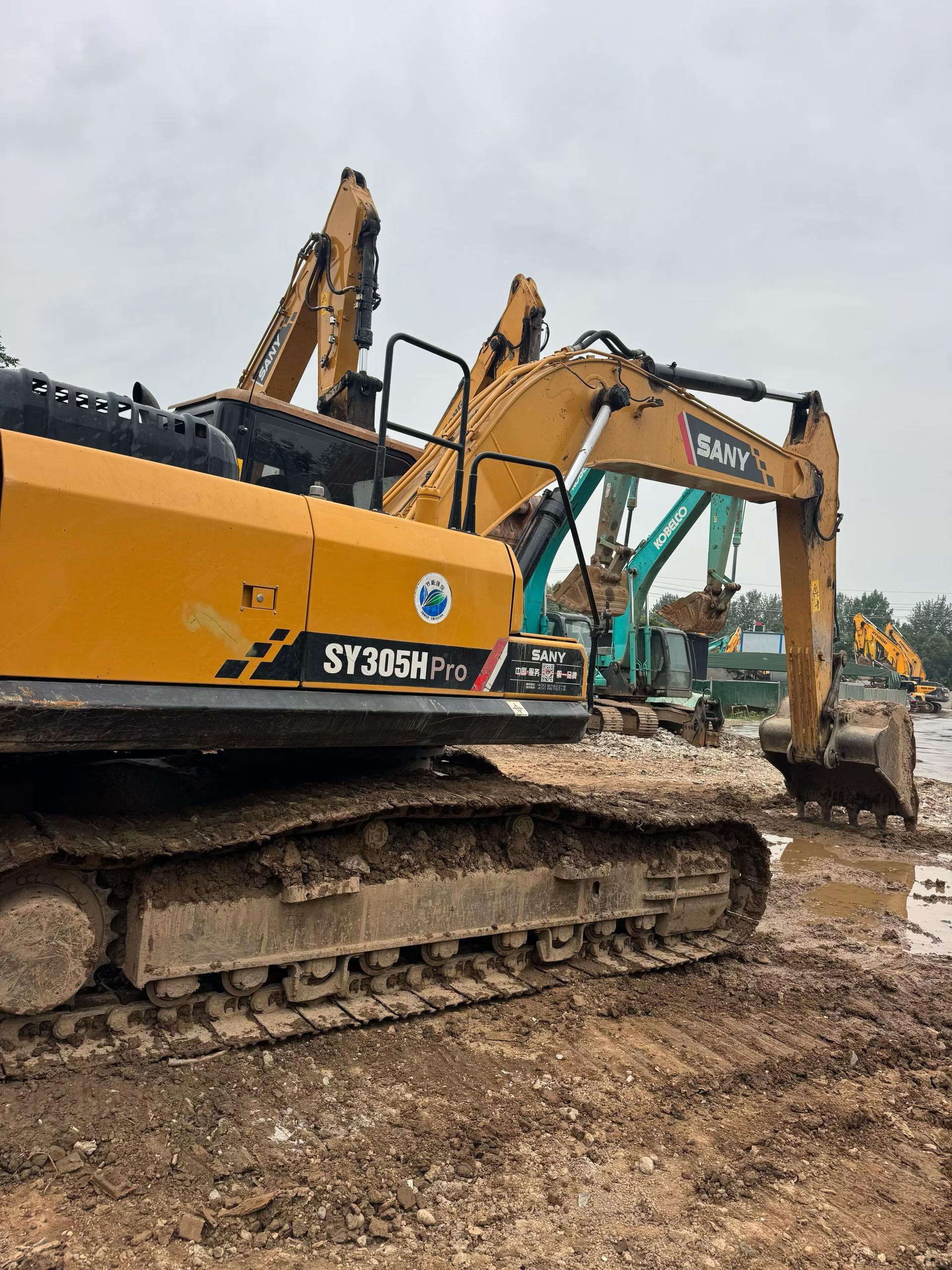 Buy Sany SY245H Used Excavator / 3
