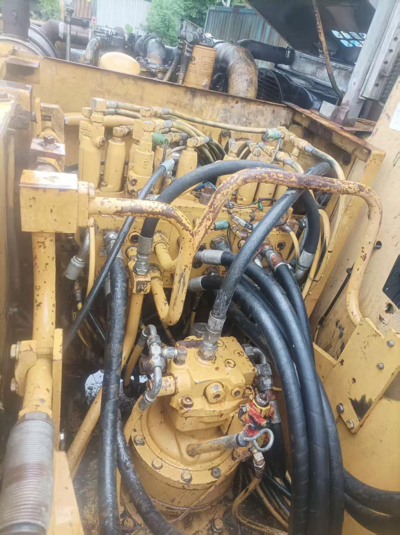 Купить Подержанный Экскаватор Caterpillar 312B / 4