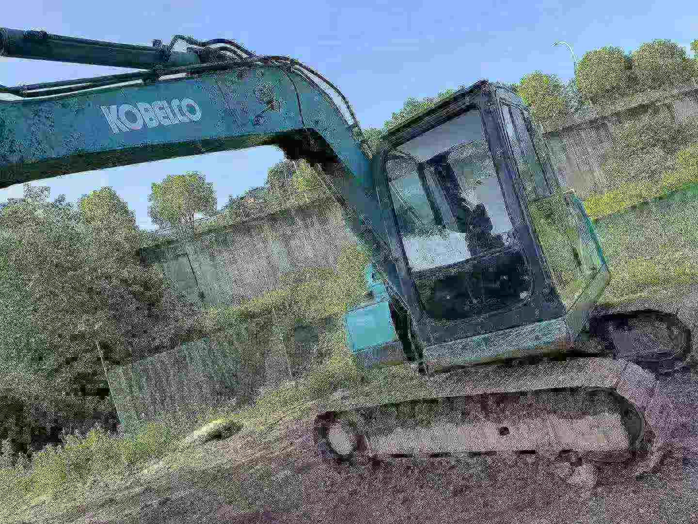 Buy Kobelco SK75 Used Excavator / 2