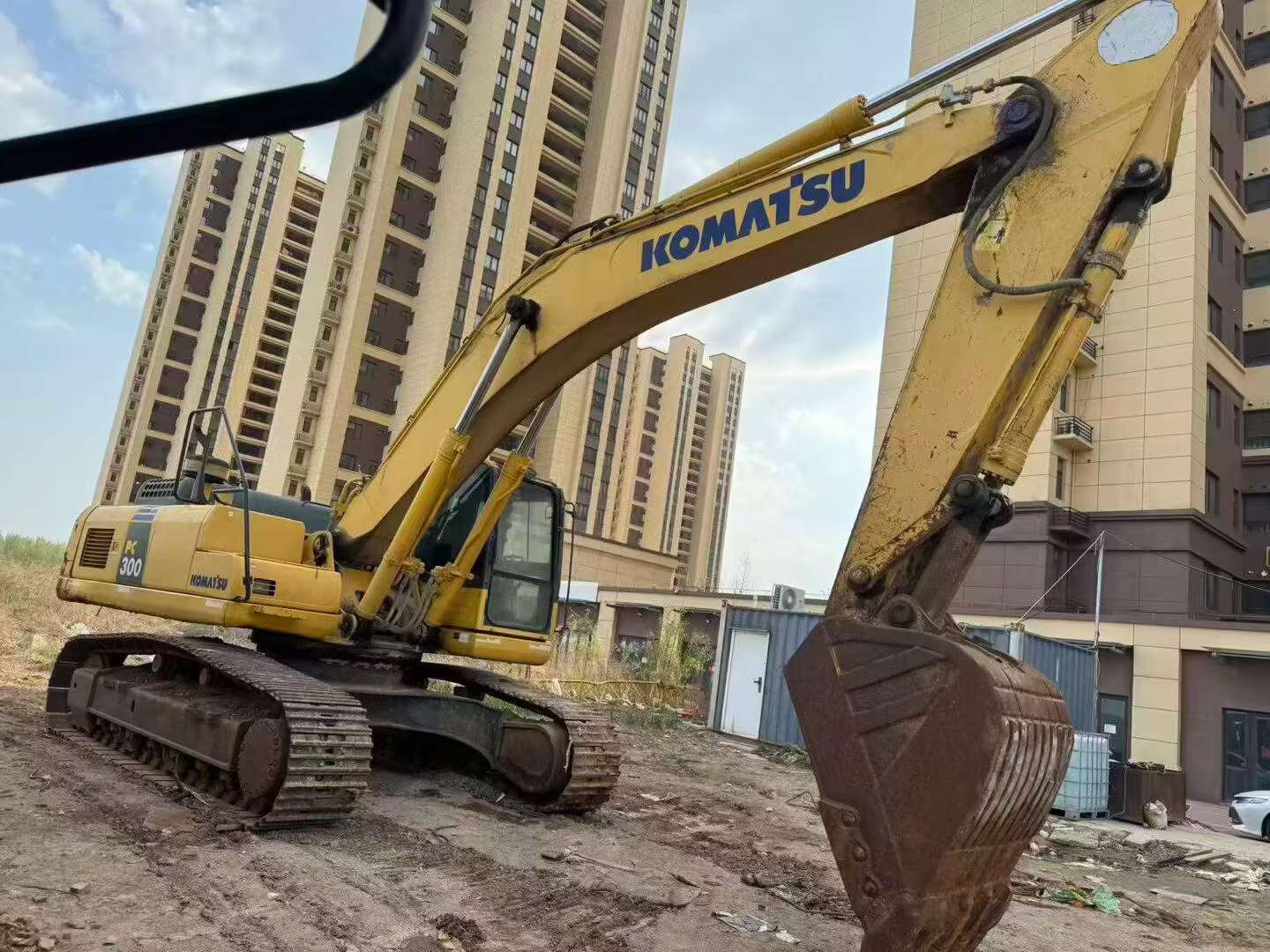 Buy Komatsu PC300 Used Excavator / 5