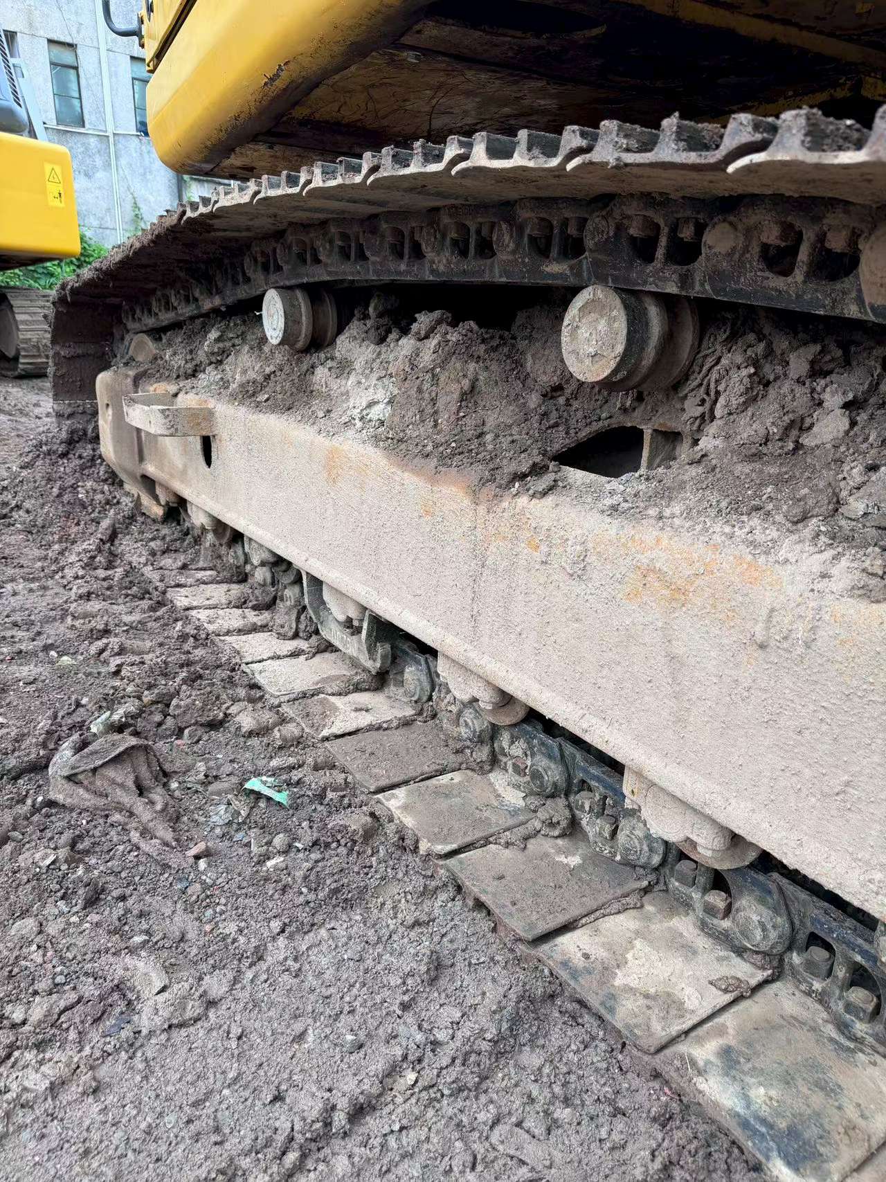 Buy Komatsu PC200-8 Used Excavator / 6