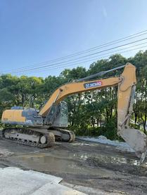 Buy XCMG XE200DA Used Excavator / 2 Buy XCMG XE200DA Used Excavator / 2