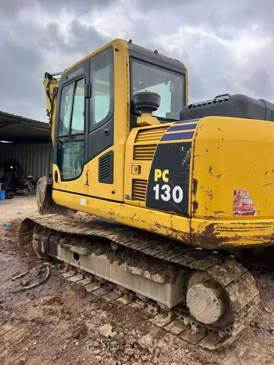 Купить Подержанный Экскаватор Komatsu PC130-8 / 5