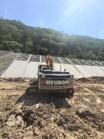 Buy Hyundai R225-7 Used Excavator / 4 Buy Hyundai R225-7 Used Excavator / 4