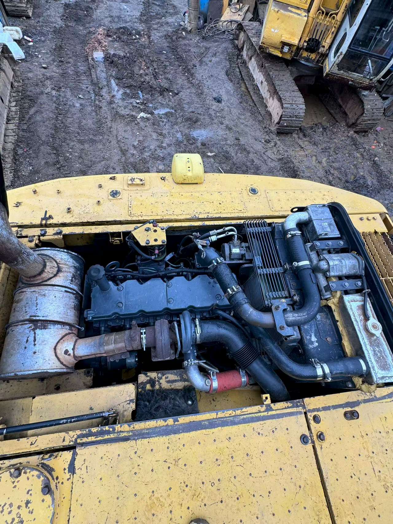 Buy Komatsu PC200-8 Used Excavator / 5