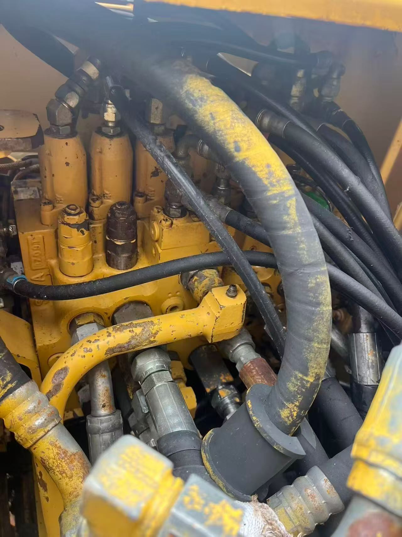 Купить Подержанный Экскаватор Caterpillar 312D / 6
