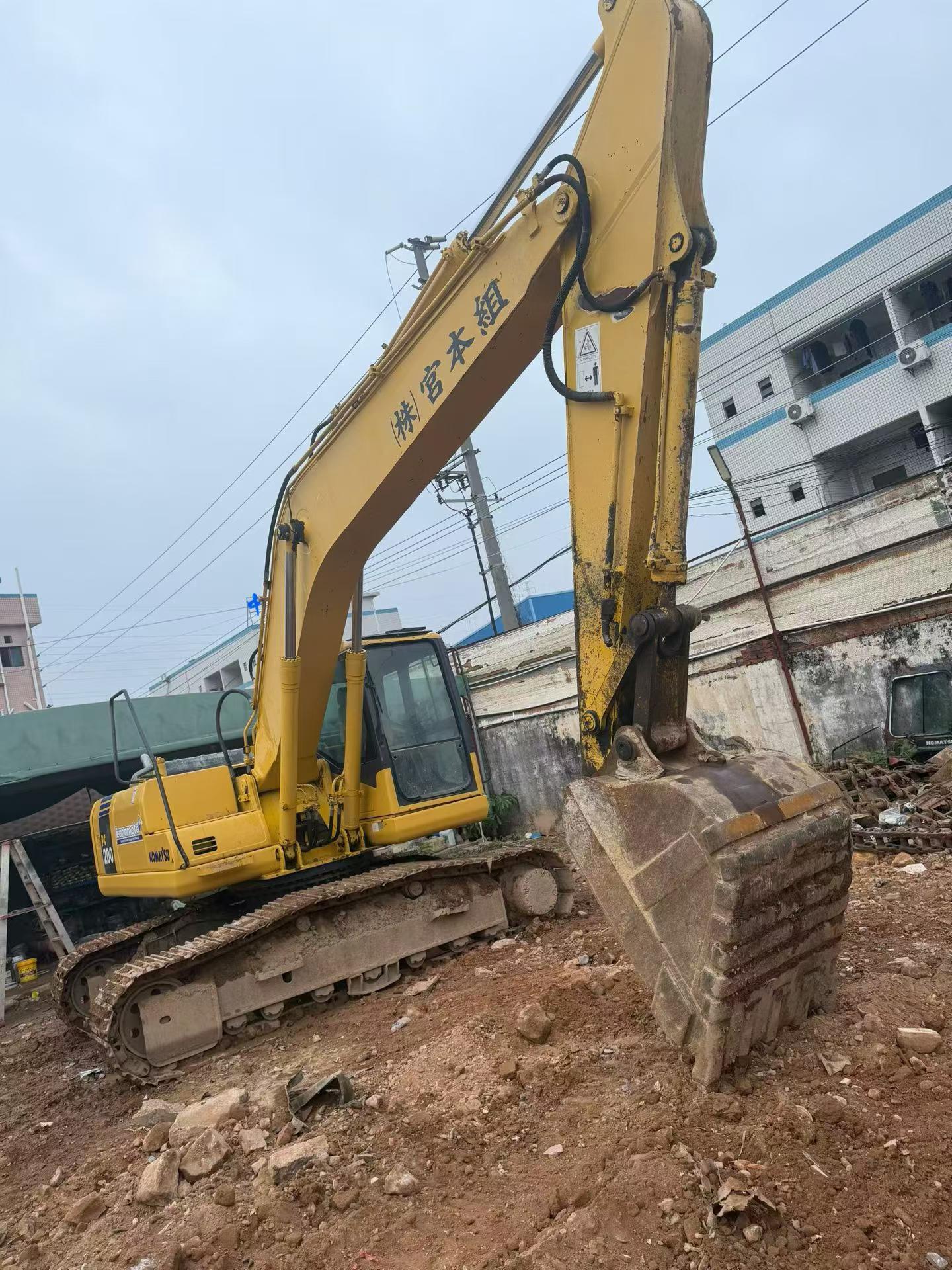 Buy Komatsu PC200-7 Used Excavator / 7