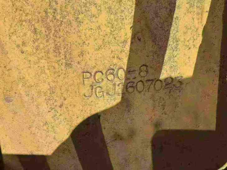 Buy Komatsu PC60-8 Used Excavator / 1