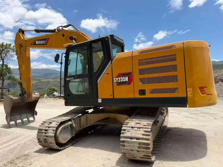 Buy Sany SY235C Used Excavator / 1