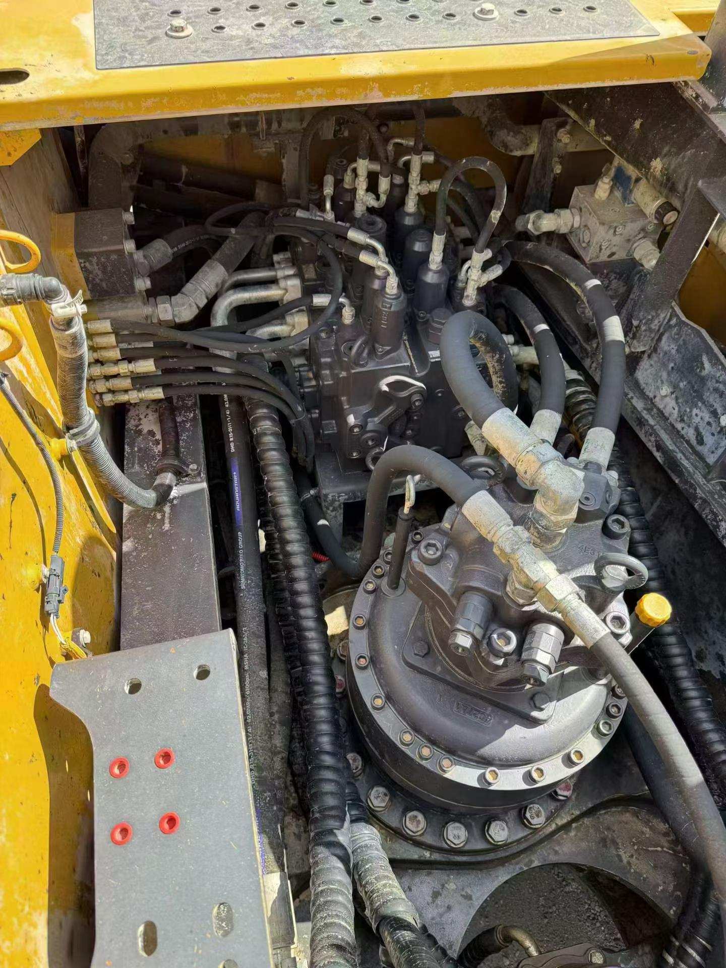 Buy XCMG XE500C Used Excavator / 8