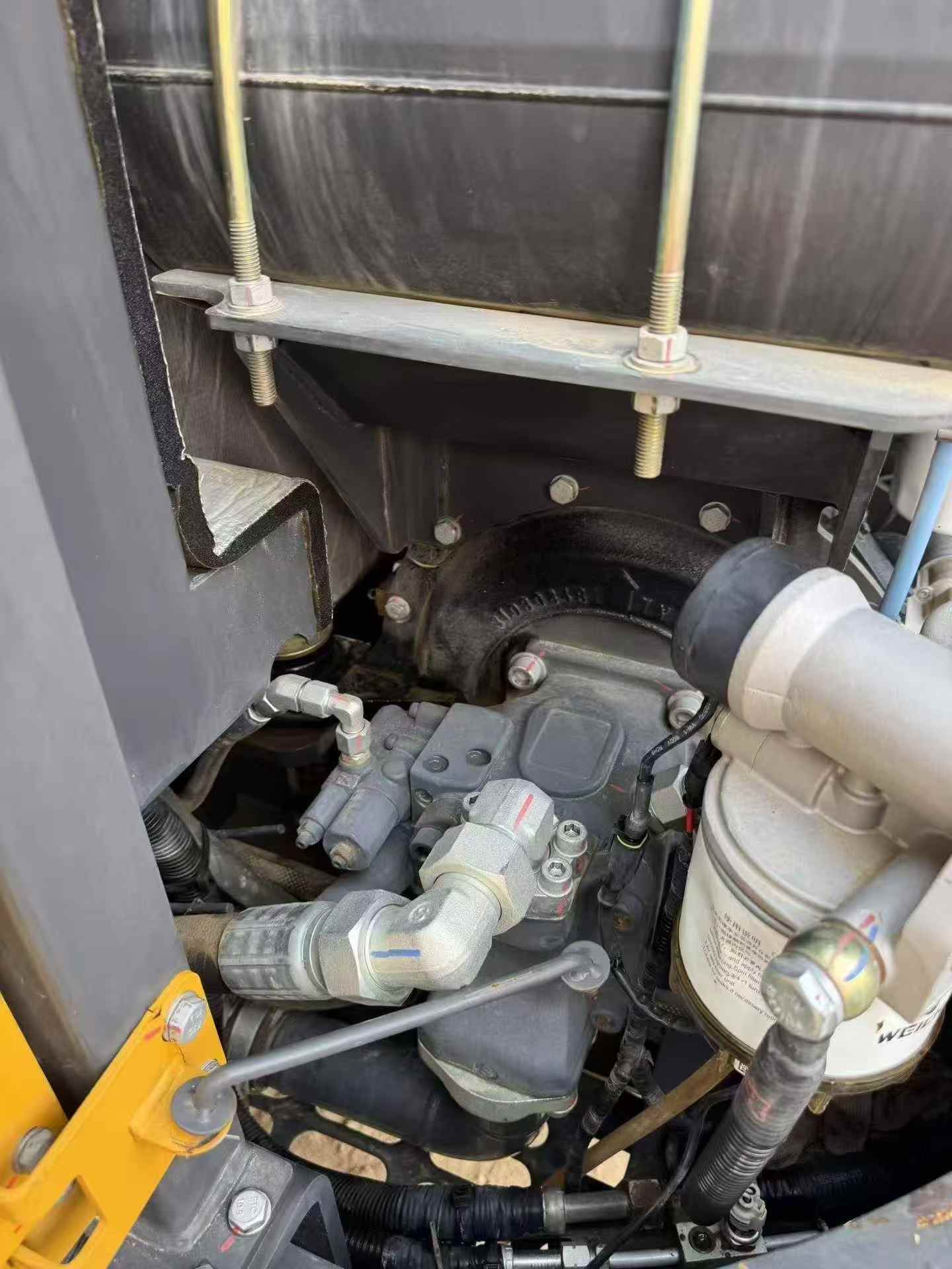 Купить Подержанный Экскаватор XCMG XE60 / 8