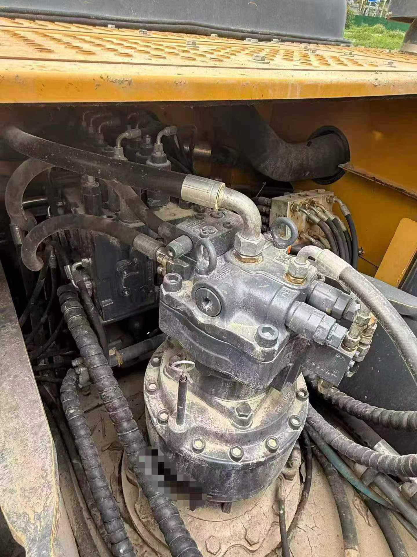 Compre Excavadora XCMG XE215DA Usada / 3