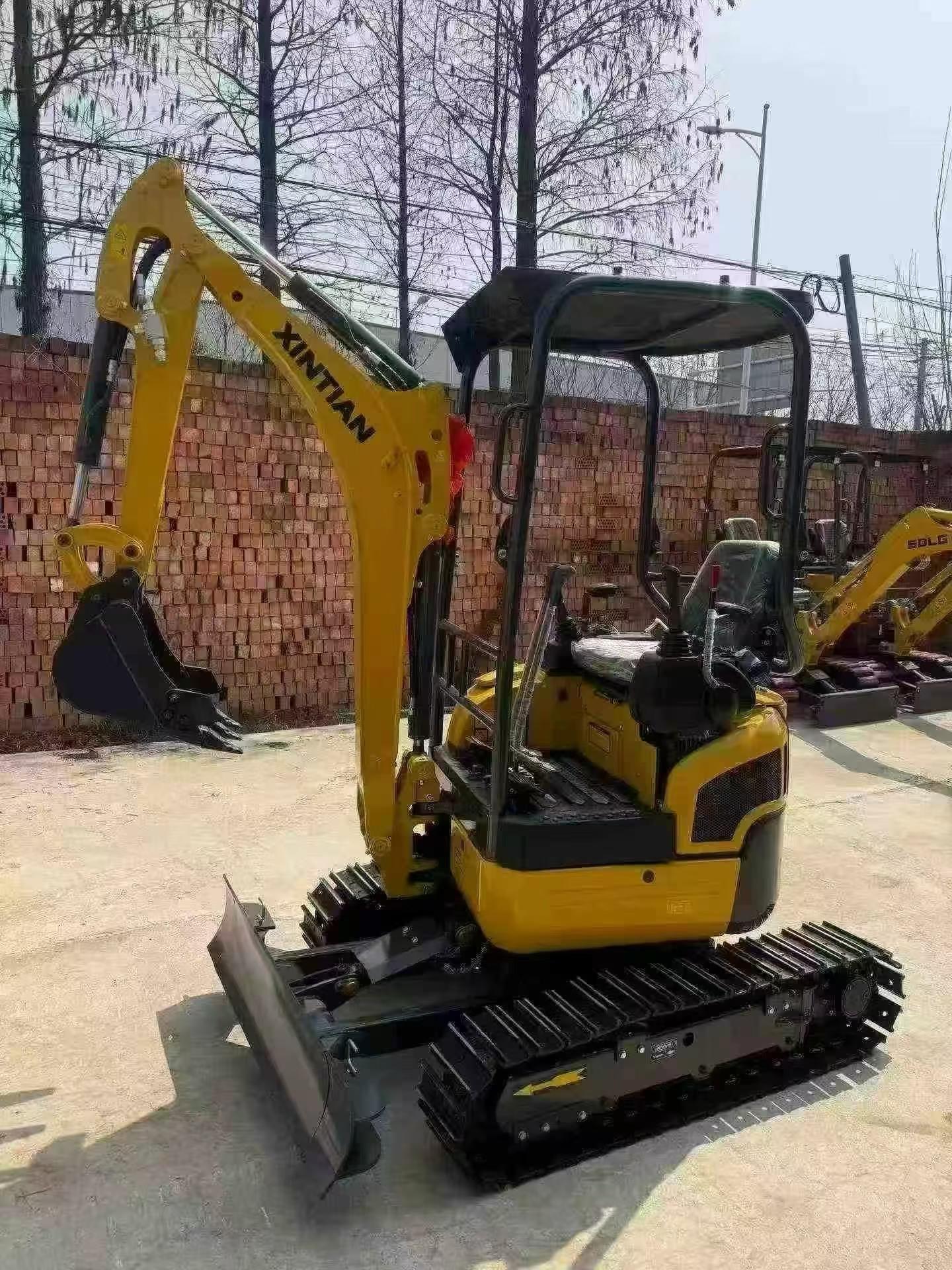 Comprar Yanmar B2U Usado Escavadeira