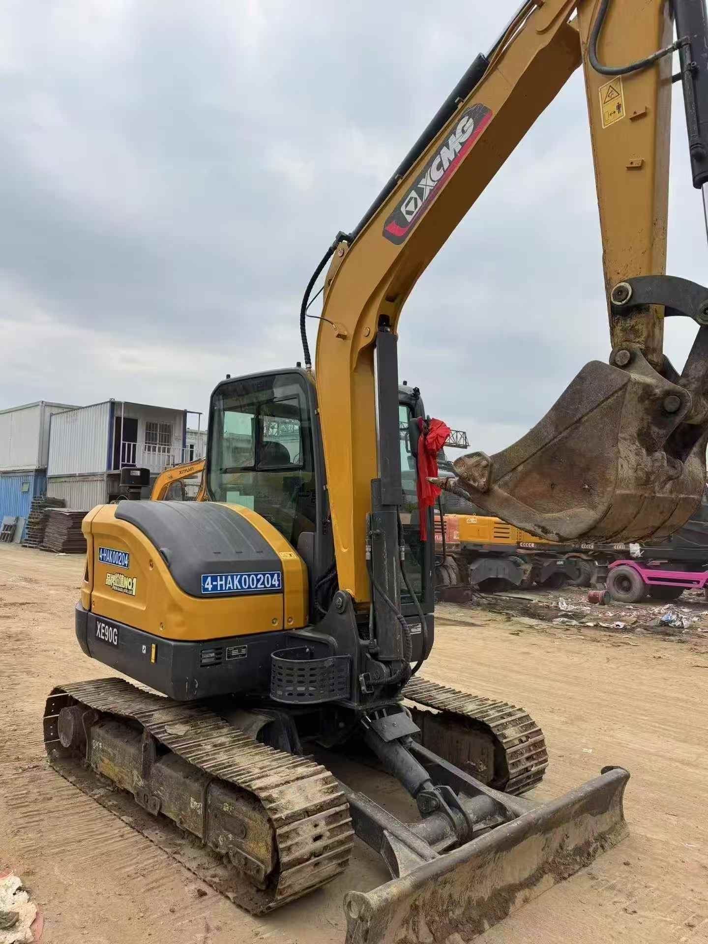 Купить Подержанный Экскаватор XCMG XE60 / 2