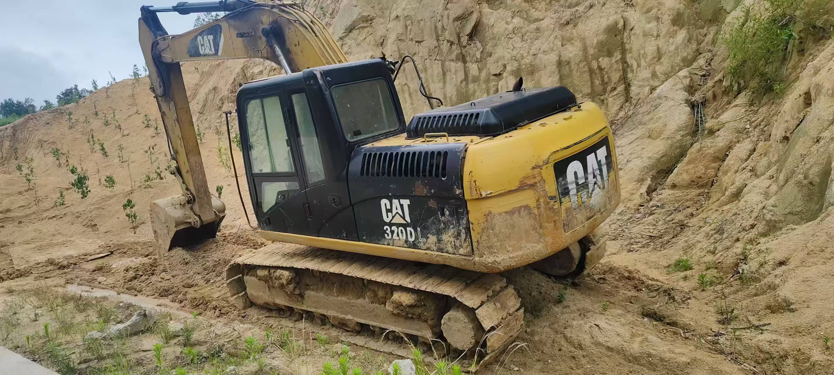Comprar Caterpillar M318D Usado Excavadora