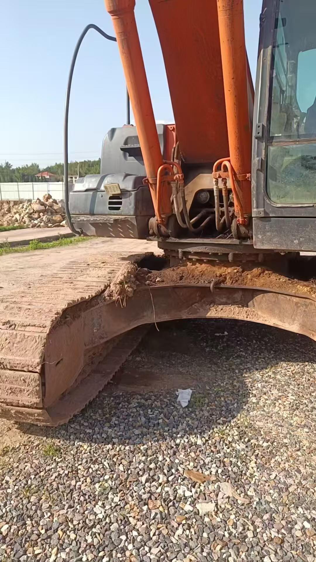Buy Hitachi ZW250 Used Excavator / 2