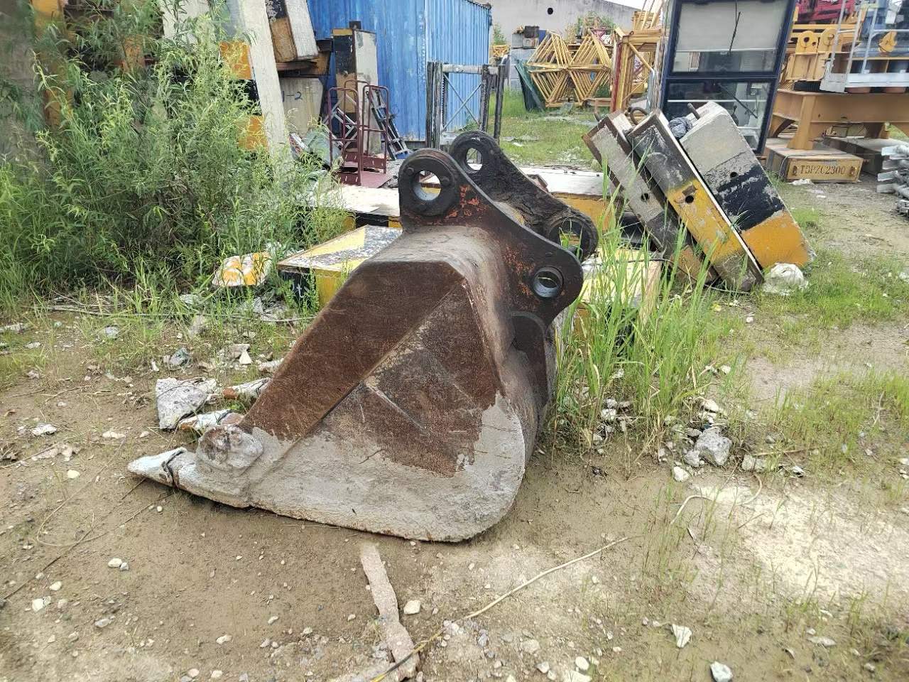 Buy Hitachi EX240-3 Used Excavator / 9