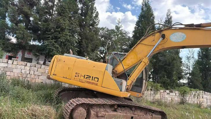 Buy Sumitomo SH210A5 Used Excavator / 1