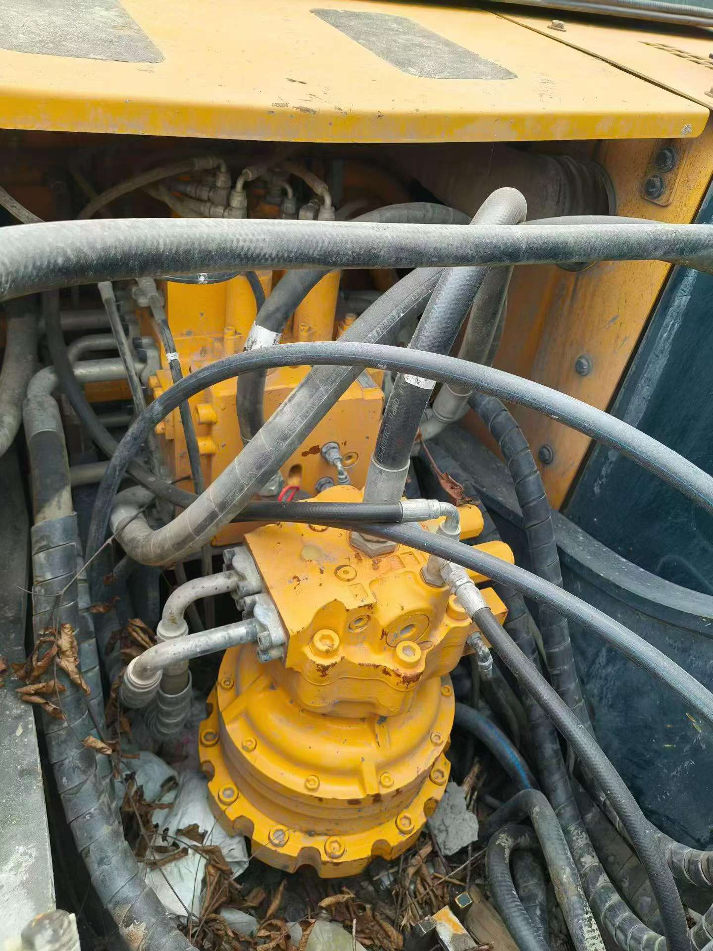 Compre Escavadeira Hyundai R215-7 Usada / 6