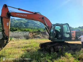 Купить Подержанный Экскаватор Hitachi EX240-3 / 8 Купить Подержанный Экскаватор Hitachi EX240-3 / 8
