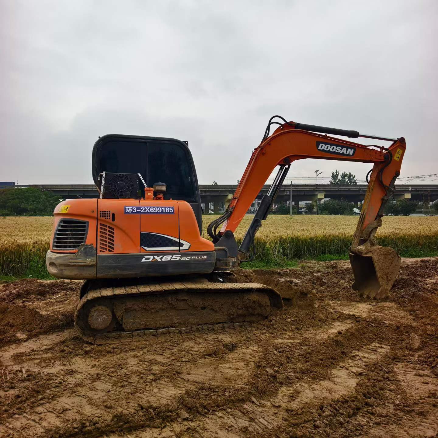 Comprar Doosan DX65-9C PLUS Usado Excavadora