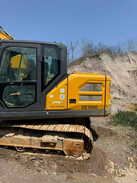 Buy XCMG XE135B Used Excavator / 1