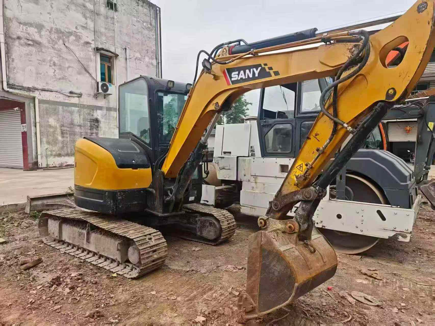Buy Sany SY55U Used Excavator / 2