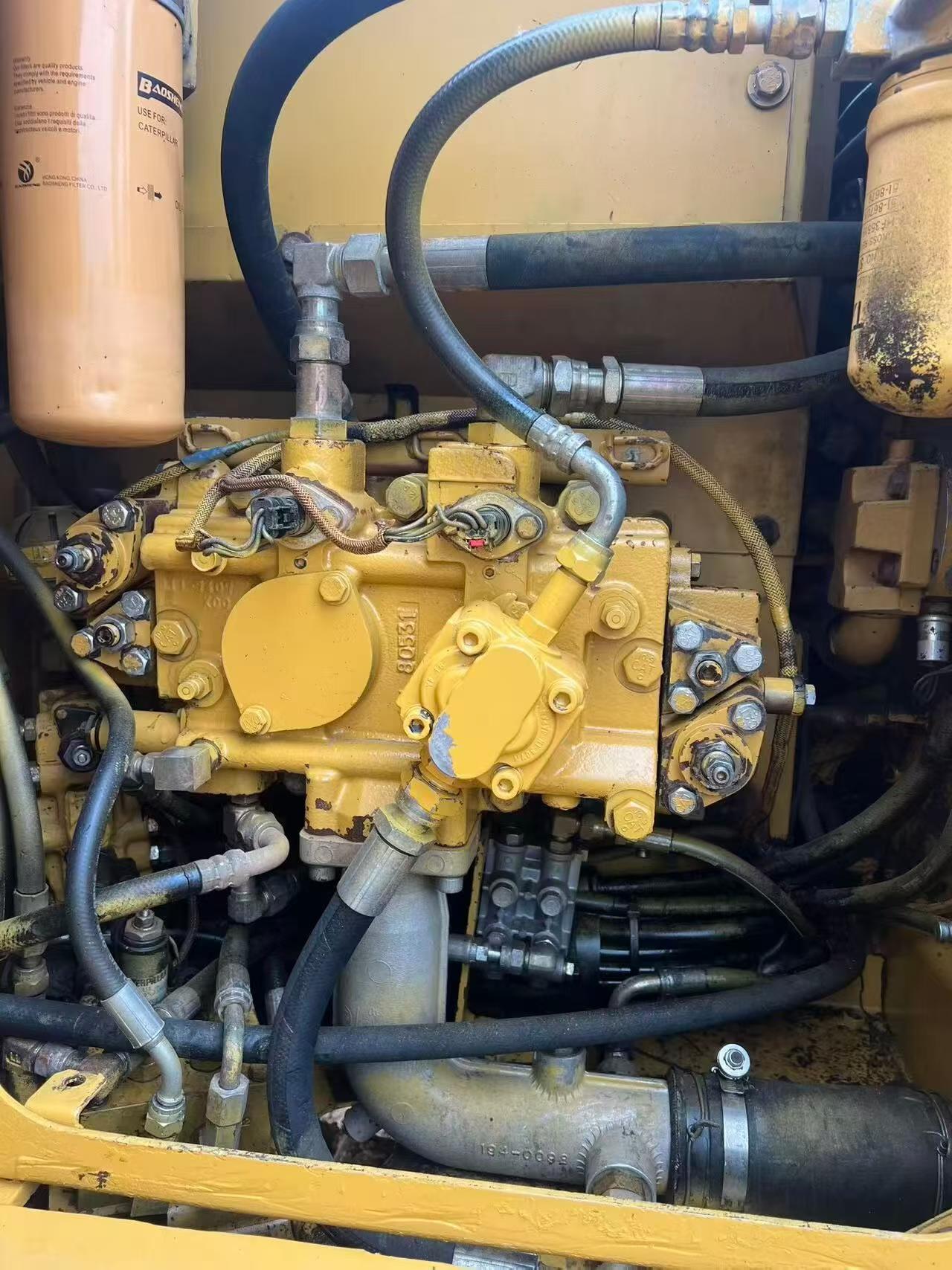 Купить Подержанный Экскаватор Caterpillar 312D / 7
