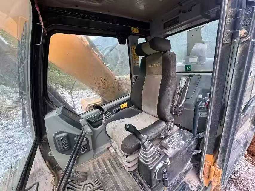Buy Hyundai R215-7 Used Excavator / 8