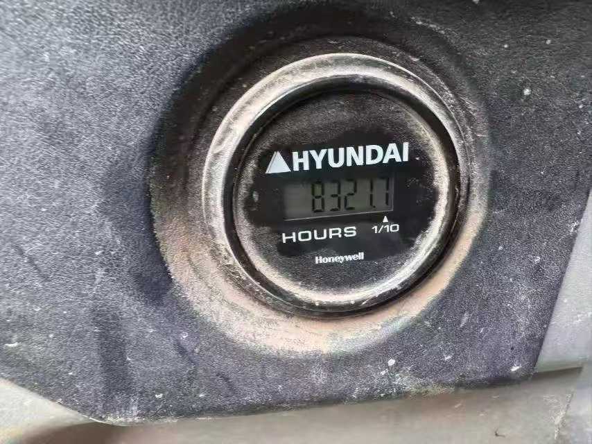 Buy Hyundai R215-7 Used Excavator / 9