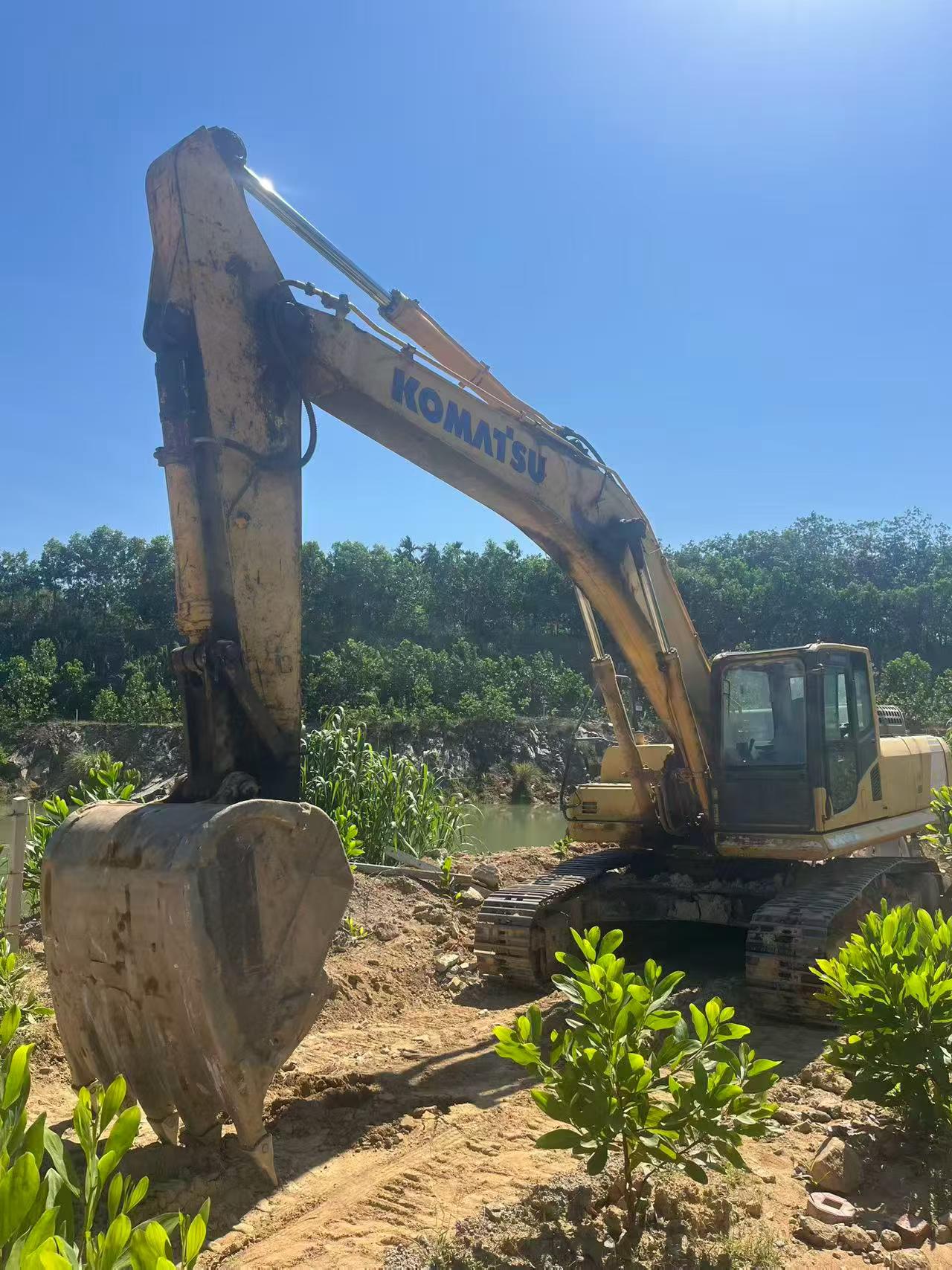 Buy Komatsu PC360-7 Used Excavator / 2