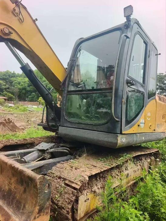 Buy XCMG XE75C Used Excavator / 1