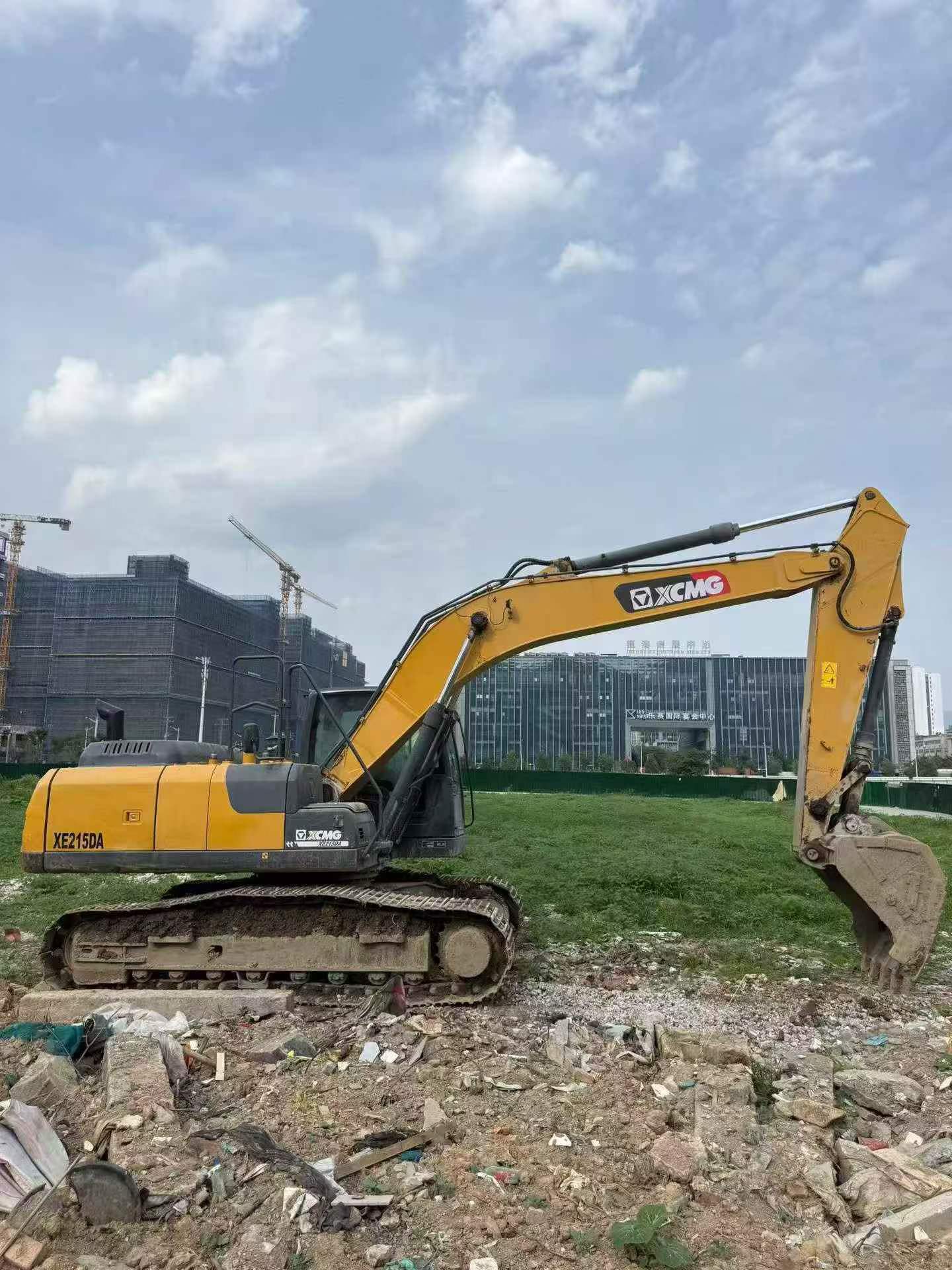 Comprar XCMG XE215DA Usado Excavadora